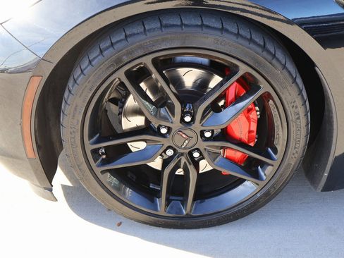 Used 2016 Chevrolet Corvette Stingray Coupe w/ 2LT Preferred Equipment Group image 10