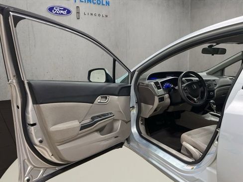 Used 2012 Honda Civic LX image 9