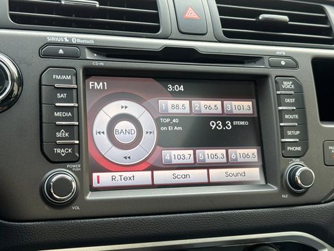 Used 2015 Kia Rio SX w/ Premium Package image 17