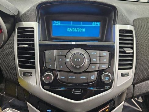 Used 2015 Chevrolet Cruze LT image 15