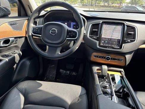 Used 2024 Volvo XC90 B5 Plus AWD/4WD image 18