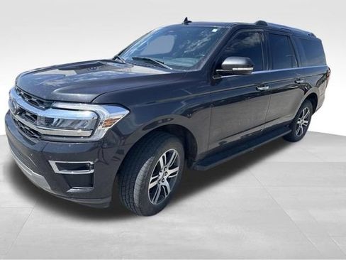 Used 2024 Ford Expedition Max Limited AWD/4WD image 2