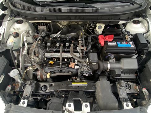 Used 2018 Nissan Kicks S FWD image 21