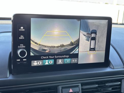 Certified 2025 Honda Pilot TrailSport image 20