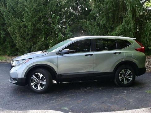 Used 2019 Honda CR-V LX image 2