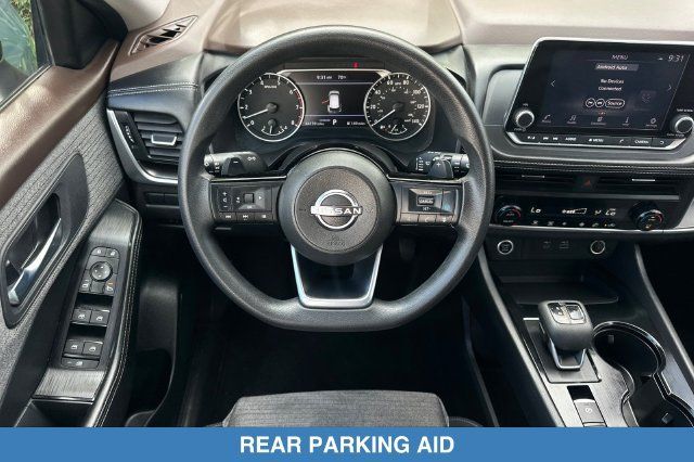 Used 2023 Nissan Rogue SV FWD image 15