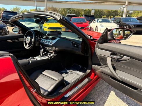 Used 2016 BMW Z4 sDrive35i RWD image 28