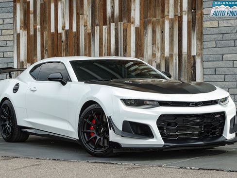 Used 2017 Chevrolet Camaro ZL1 RWD image 9