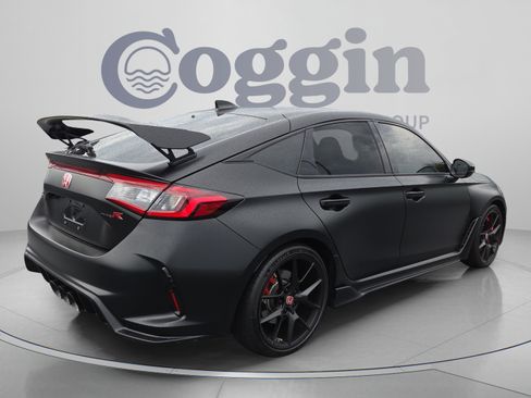 Used 2025 Honda Civic Type R image 5