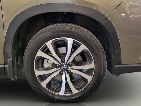 Used 2023 Subaru Forester Limited AWD/4WD image 10