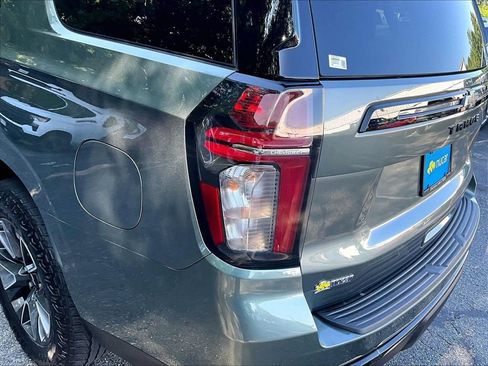 Used 2024 Chevrolet Tahoe Z71 w/ Luxury Package AWD/4WD image 33