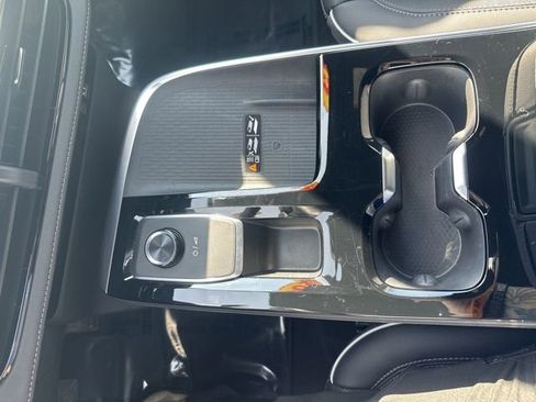 Used 2025 Buick Enclave Sport Touring image 29