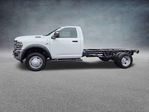 New 2026 RAM 5500 Tradesman AWD/4WD image 6