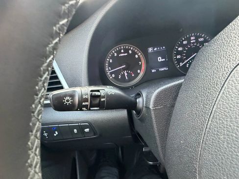 Used 2018 Hyundai Tucson Value w/ Cargo Package image 16