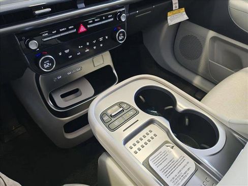 New 2026 Hyundai Ioniq 9 SE AWD/4WD image 14