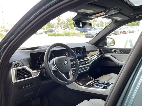 Used 2026 BMW X5 xDrive40i w/ Premium Package AWD/4WD image 9