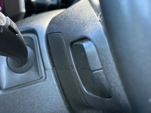 Used 2024 Chevrolet Silverado 2500 LT image 35