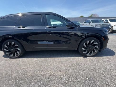 Used 2024 Lincoln Nautilus Reserve w/ Equipment Group 202A AWD/4WD image 20