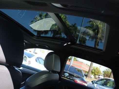 Used 2016 Audi A4 Premium Plus w/ Technology Package image 27