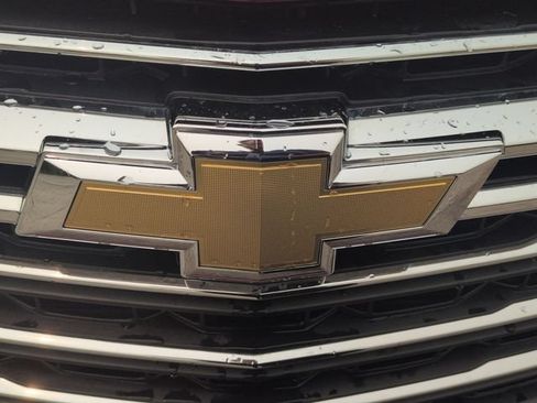 Used 2023 Chevrolet Traverse LT w/ LPO, Floor Liner Package AWD/4WD image 33
