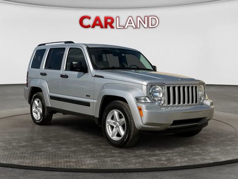 Used 2009 Jeep Liberty Rocky Mountain AWD/4WD image 8