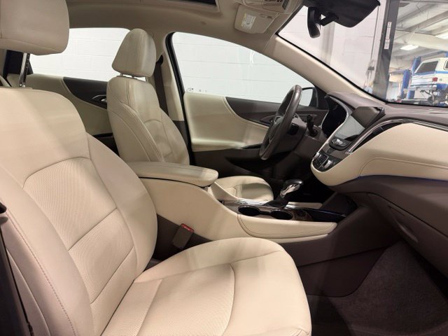 Used 2024 Chevrolet Malibu LT FWD image 28
