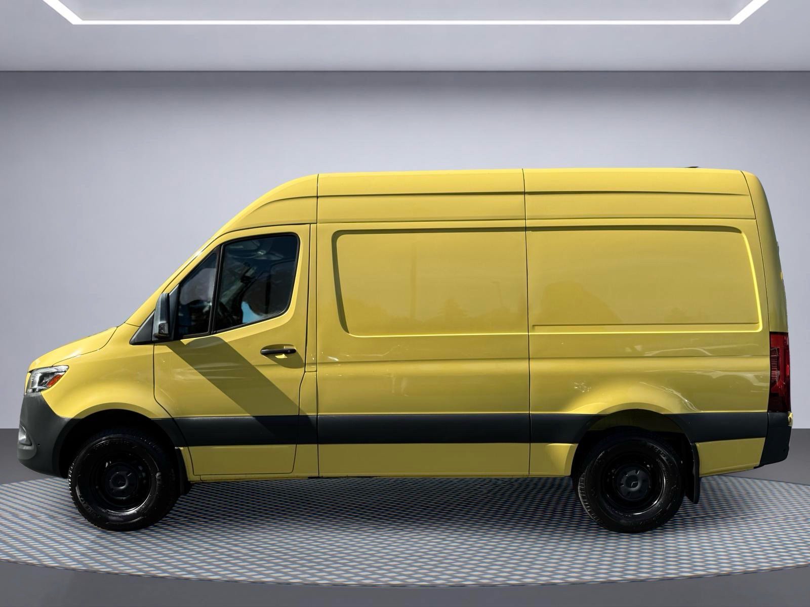 Used 2021 Mercedes-Benz Sprinter 1500 image 3