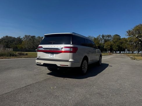 Used 2020 Lincoln Navigator L Reserve w/ Luxury Package image 5