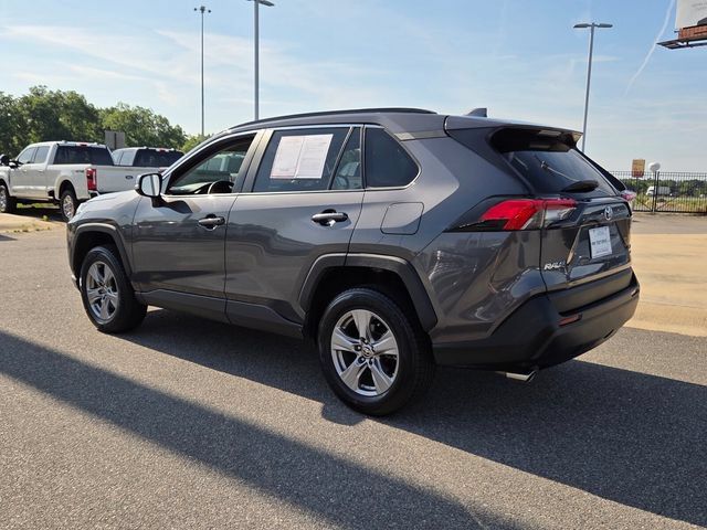 Used 2024 Toyota RAV4 XLE AWD/4WD image 9