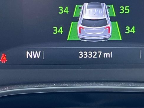 Used 2025 Cadillac XT6 Premium Luxury FWD image 22
