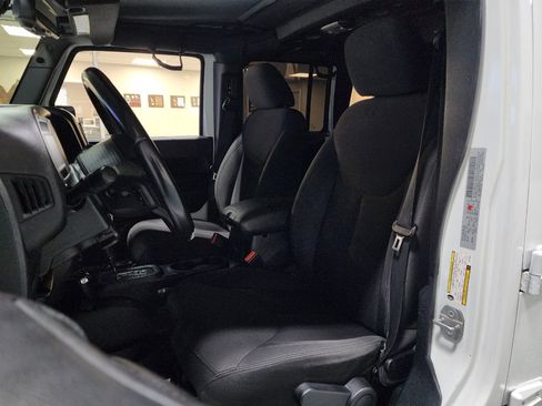 Used 2016 Jeep Wrangler Unlimited Sport w/ Quick Order Package 24S image 15