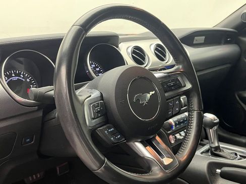 Used 2019 Ford Mustang GT w/ Equipment Group 301A image 9