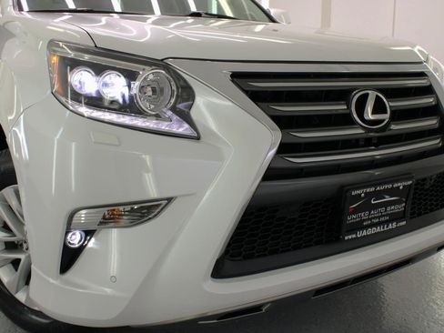 Used 2016 Lexus GX 460 w/ Premium Package AWD/4WD image 22