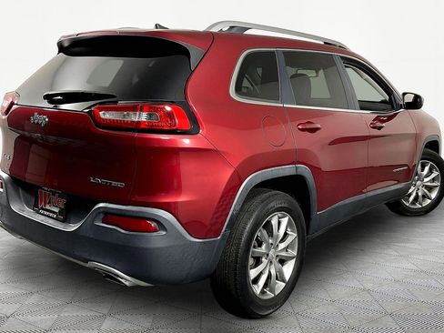 Used 2017 Jeep Cherokee Limited image 6