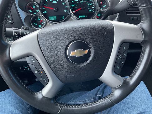 Used 2009 Chevrolet Silverado 2500 LT w/ Exterior Plus Package image 20