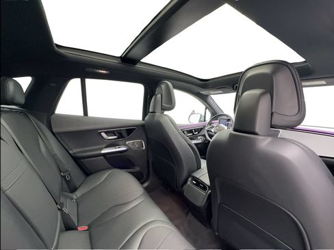 Used 2023 Mercedes-Benz EQE 350+ SUV w/ Exclusive Trim Package image 25