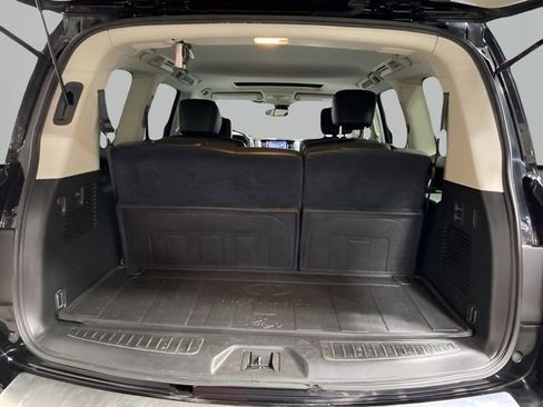 Used 2016 INFINITI QX80 4WD w/ Deluxe Technology Package image 26