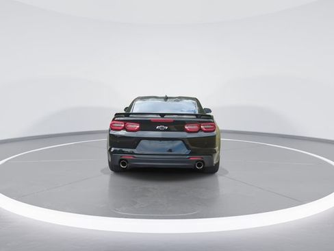 Used 2023 Chevrolet Camaro LT RWD image 7