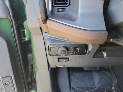 Used 2023 Ford Bronco Outer Banks AWD/4WD image 24