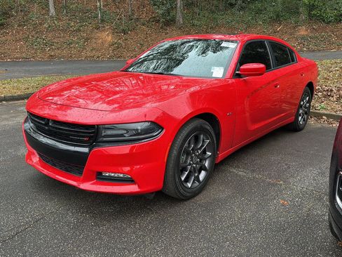 Used 2018 Dodge Charger GT image 1
