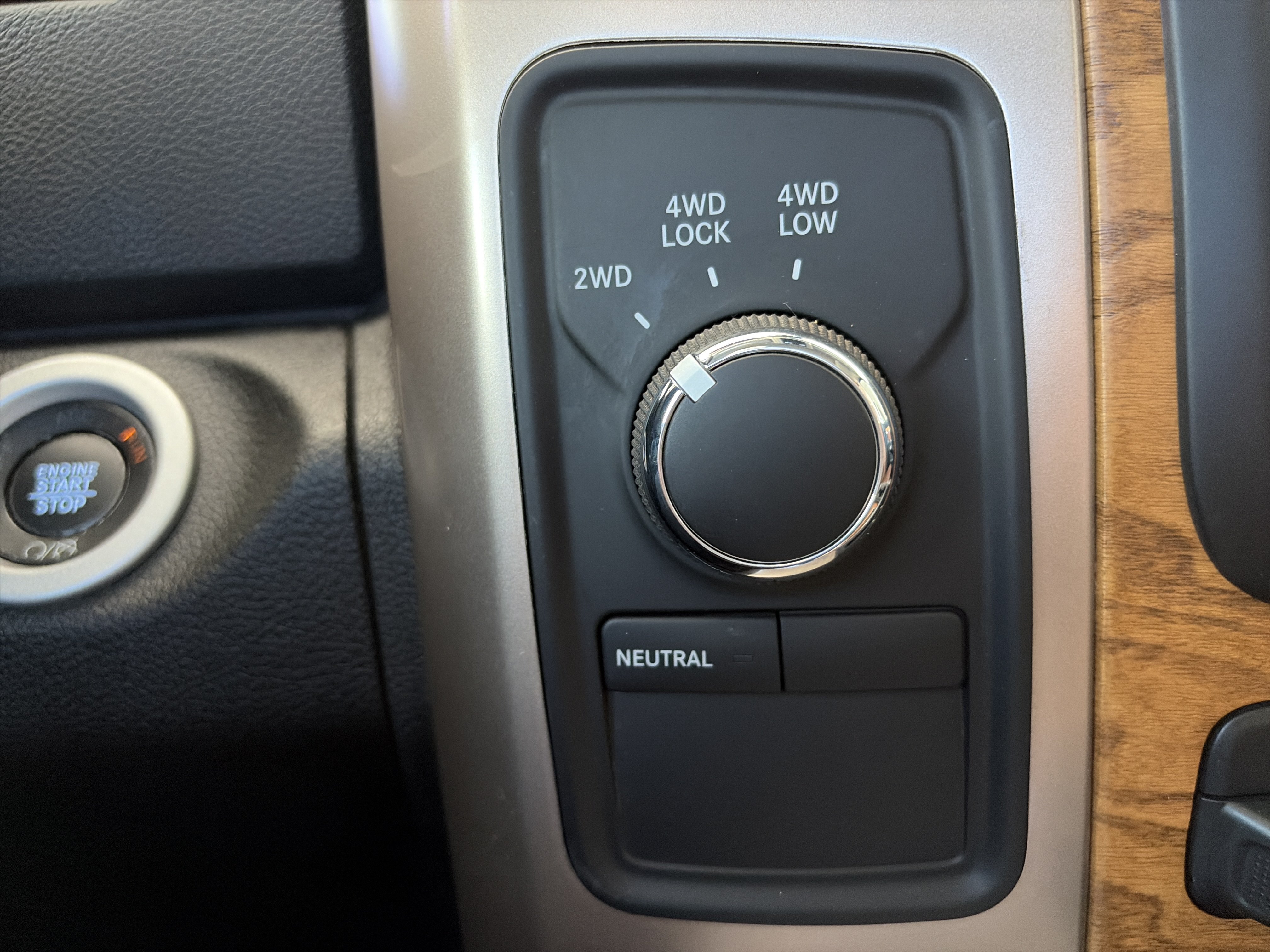 Used 2018 RAM 3500 Laramie Longhorn w/ Cold Weather Group AWD/4WD image 25