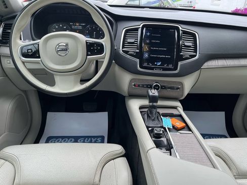 Used 2022 Volvo XC90 T6 Inscription w/ Advanced Package AWD/4WD image 6