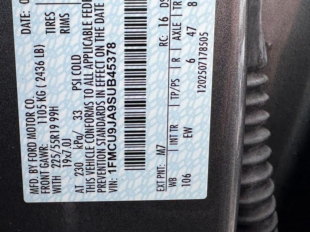 Used 2025 Ford Escape Platinum AWD/4WD image 26