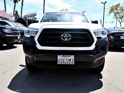 Used 2022 Toyota Tacoma SR RWD image 2