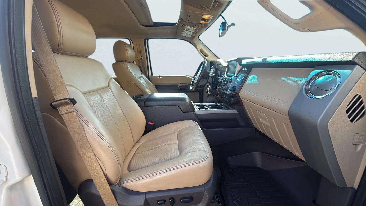 Used 2016 Ford F250 Lariat w/ Lariat Ultimate Package AWD/4WD image 16