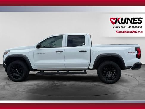 Used 2024 Chevrolet Colorado Trail Boss w/ Technology Package AWD/4WD image 6