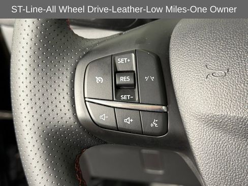Used 2025 Ford Escape ST-Line image 23
