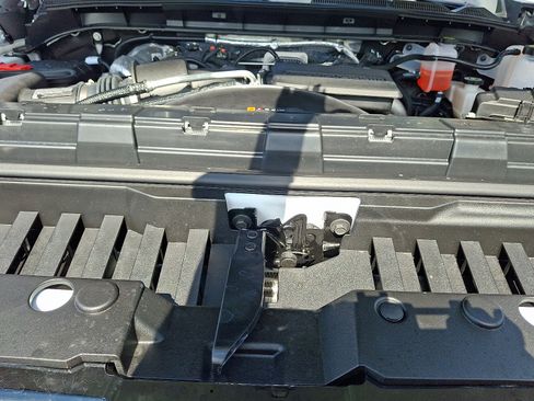 Used 2025 GMC Sierra 3500 Denali image 30