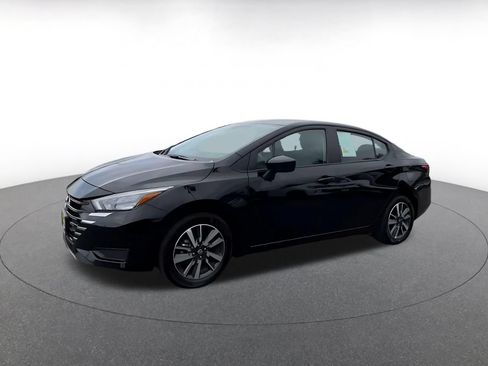 Used 2025 Nissan Versa SV FWD image 7