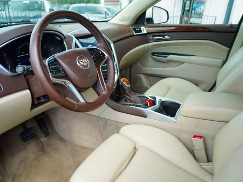 Used 2016 Cadillac SRX Luxury w/ Driver Awareness Package image 18